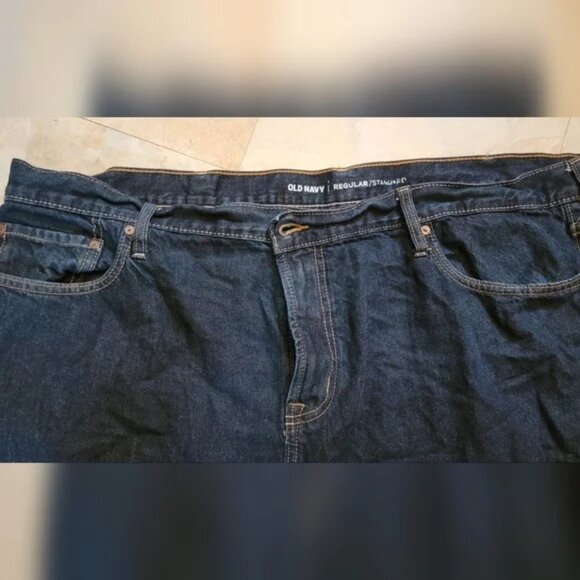 Old Navy Regular Jeans - Picture 3 of 5